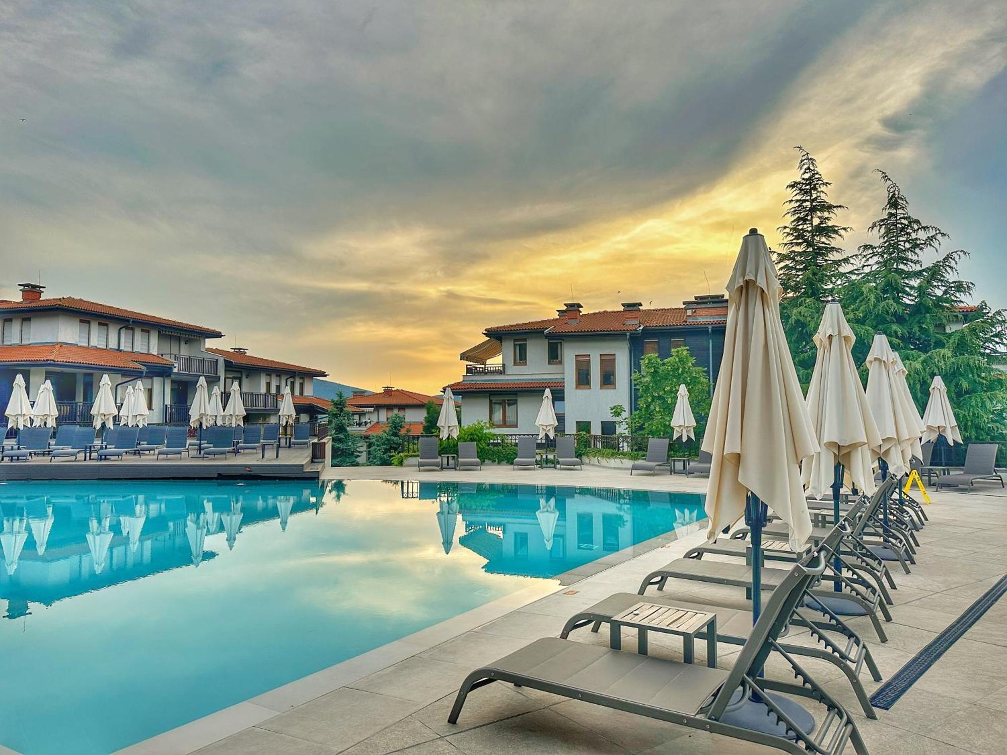 Sm Lovely Apartments On The First Line In Sosopol Exterior foto